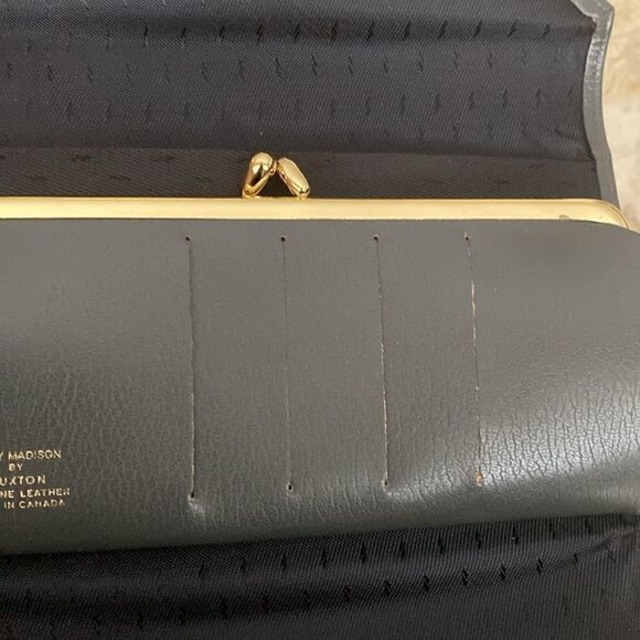 New Old Stock Buxton Lady Madison Long Wallet Grey Leather - Picture 13 of 14